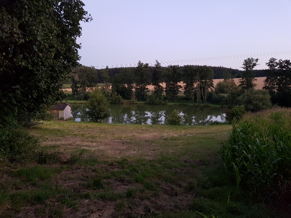 Steigerhof - Gesamtansicht am See bei Oberndorf