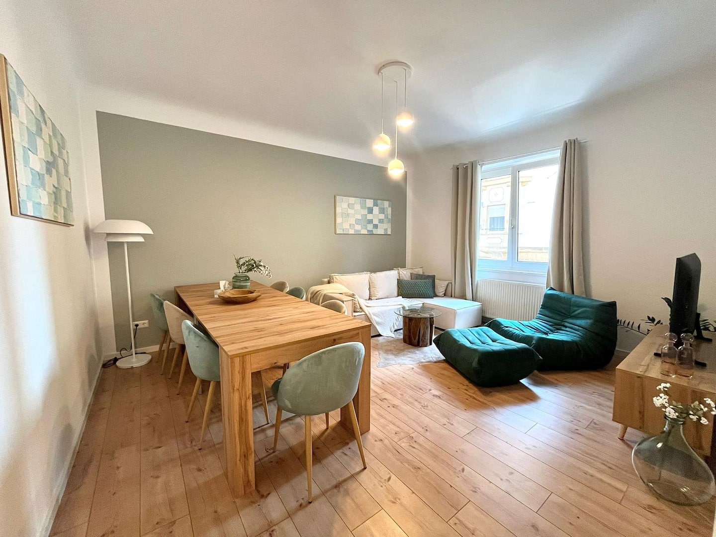 Design-Apartment Stuttgart-West, Wohn- und Essbereich